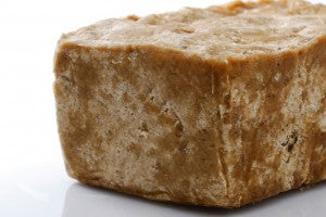 How to Treat Your Skin Naturally with African Black Soap